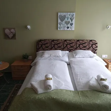 Atlas Apartman Bük Buitenkant foto