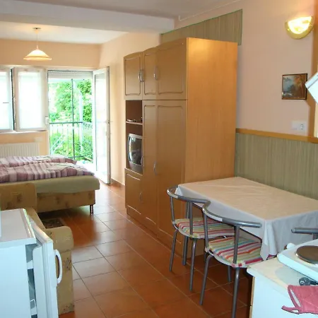 Atlas Apartman Bük Buitenkant foto
